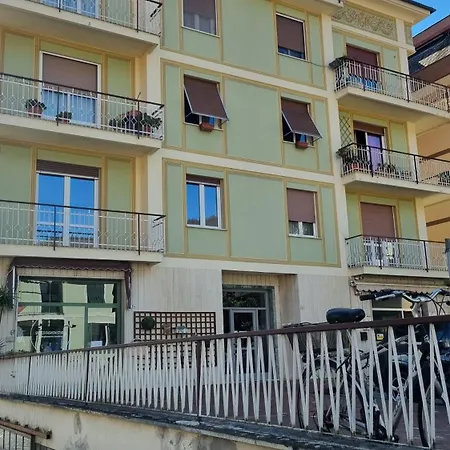 La Casa Di Bri Apartament *